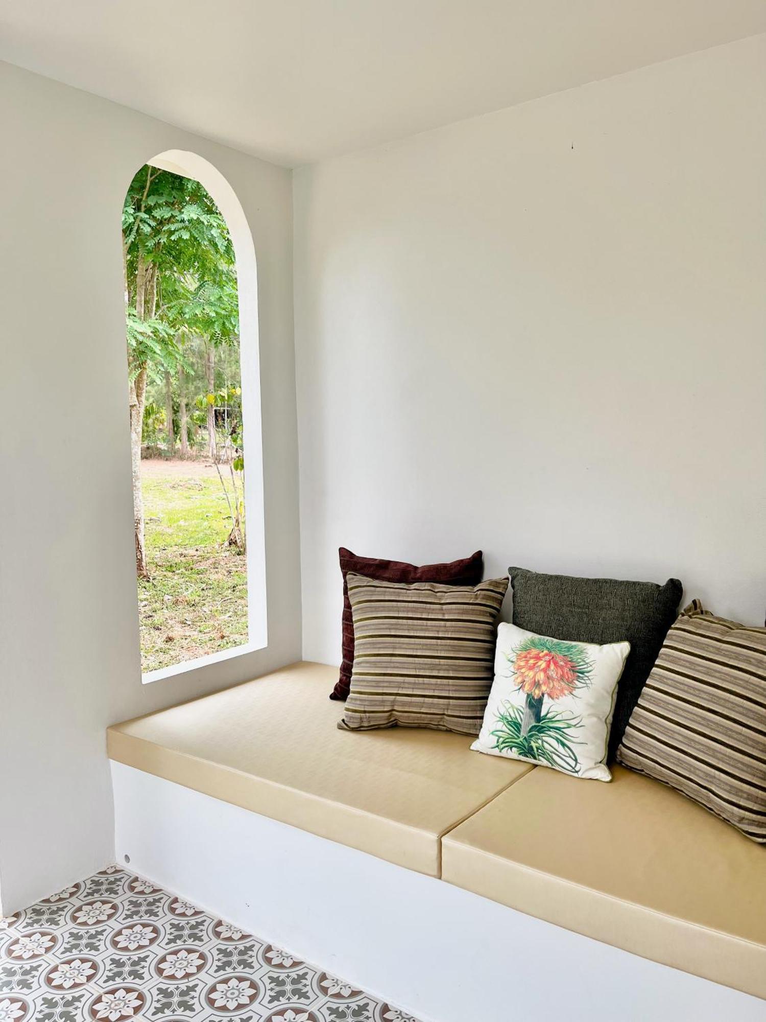 Tubtao Sleepy Hill Pong Talong Quarto foto